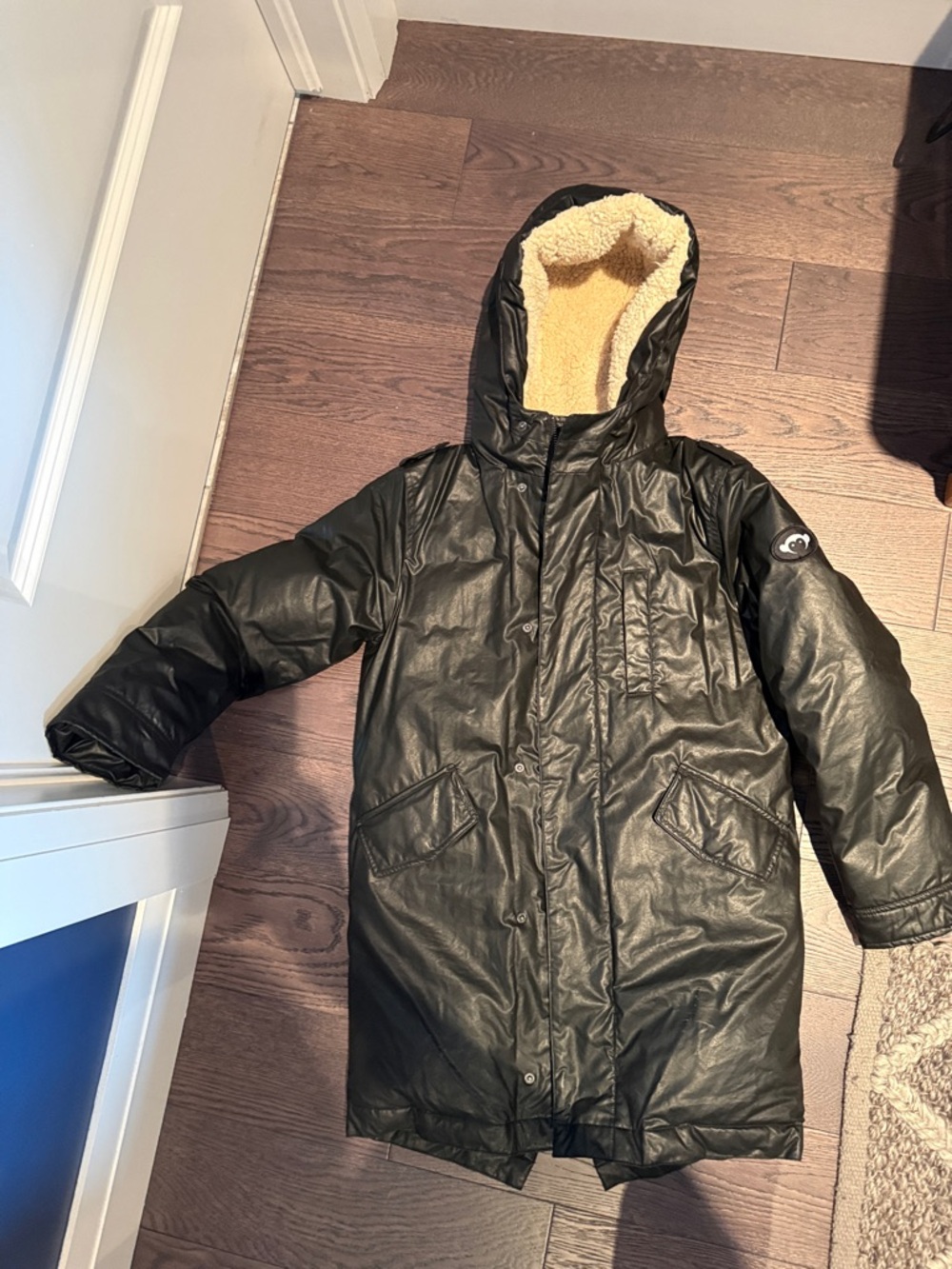 Appaman Kids Black Hooded Puffer Coat with Cream Sherpa Lining